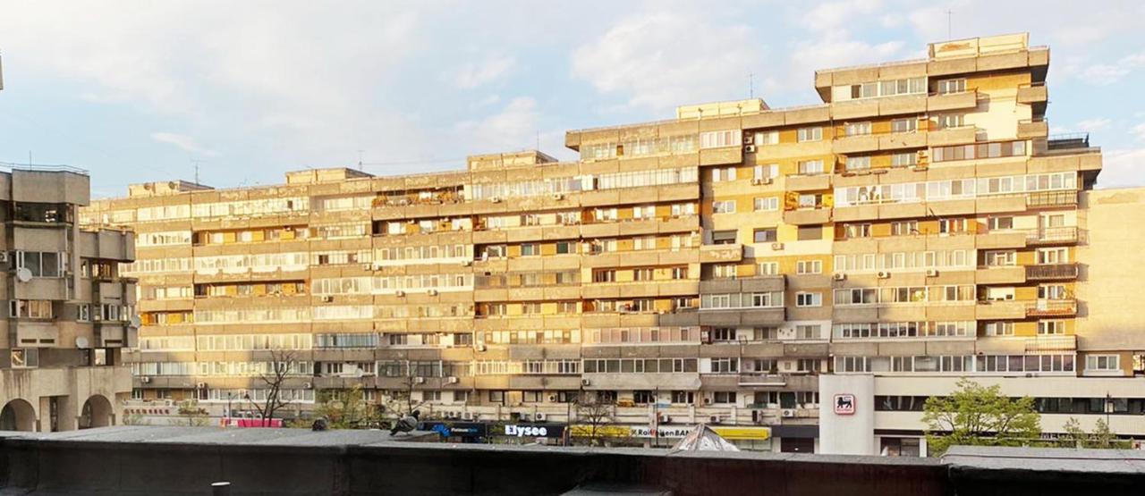 Spacious Apartment In City Centre Iasi Buitenkant foto