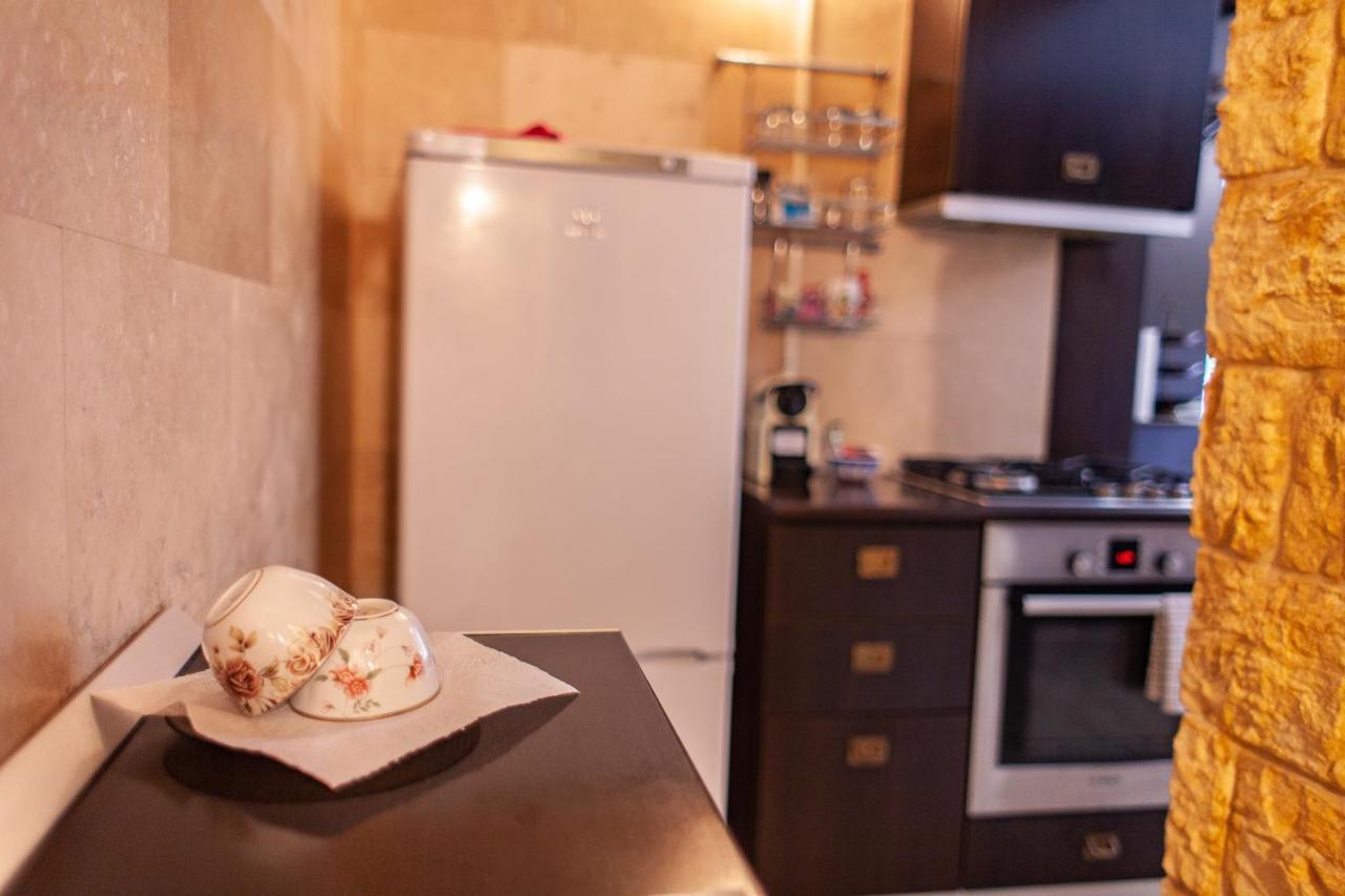 Spacious Apartment In City Centre Iasi Buitenkant foto